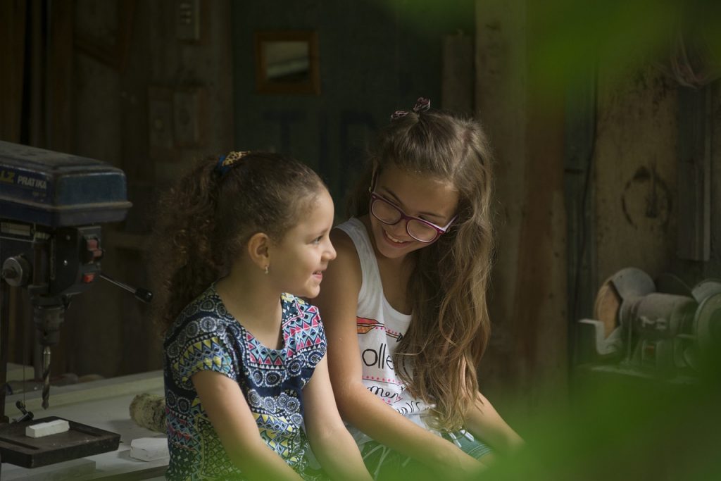 Flexible Learning, Bright Futures: UK A-Levels at Thomas Keith Online School 1 kids learning 9 1024x683 1