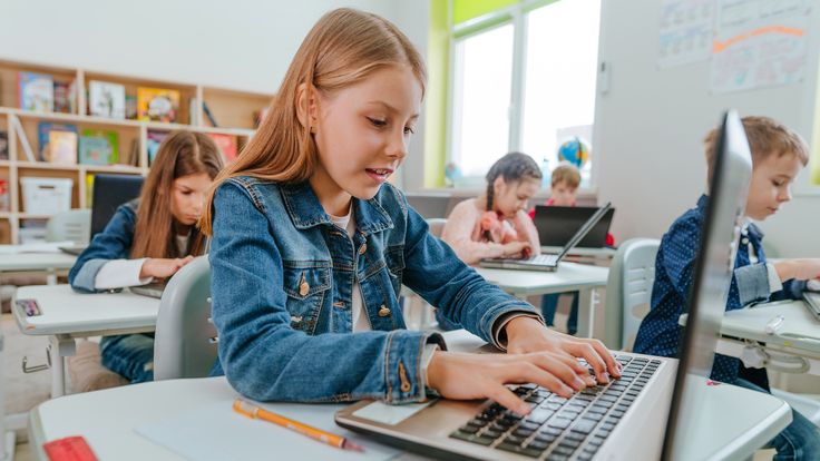 Do You Need A Laptop For Secondary School UK? 6 Do You Need A Laptop For Secondary School UK?