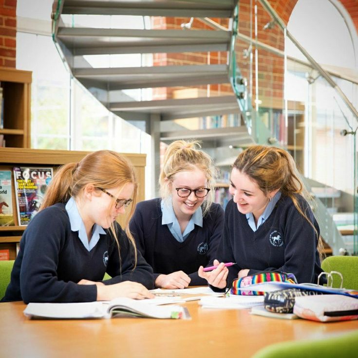 UK Secondary Schools 1 UK Secondary Schools