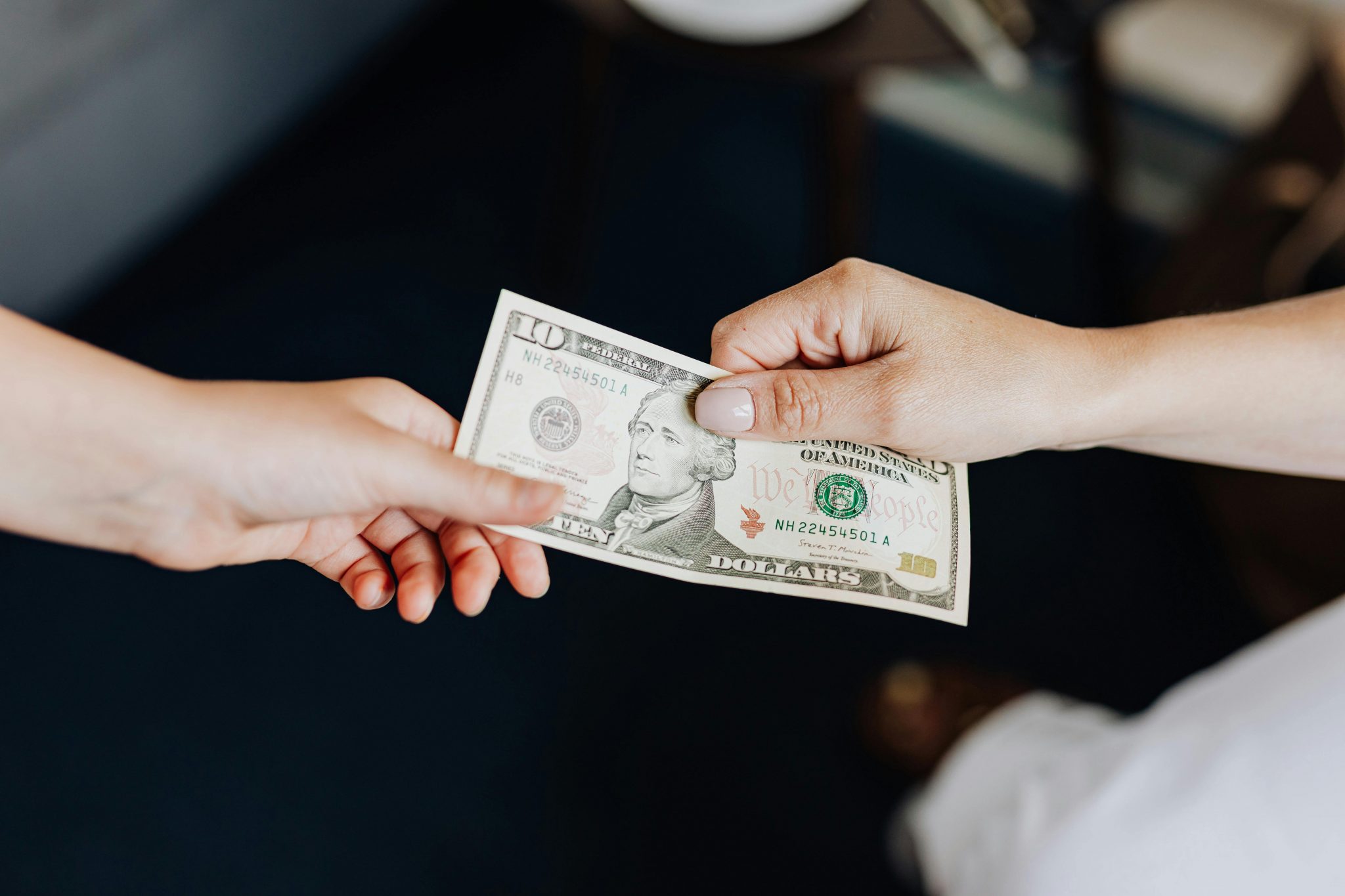 Giving Your Little One a Financial Head-Start: 10 Tried and Tested Tips 1 Giving Your Little One a Financial Head-Start: 10 Tried and Tested Tips