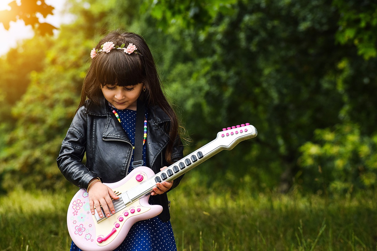 Engaging Children for Online Learning Achievement: 10 Powerful Techniques 1 Engaging Children for Online Learning Achievement: 10 Powerful Techniques