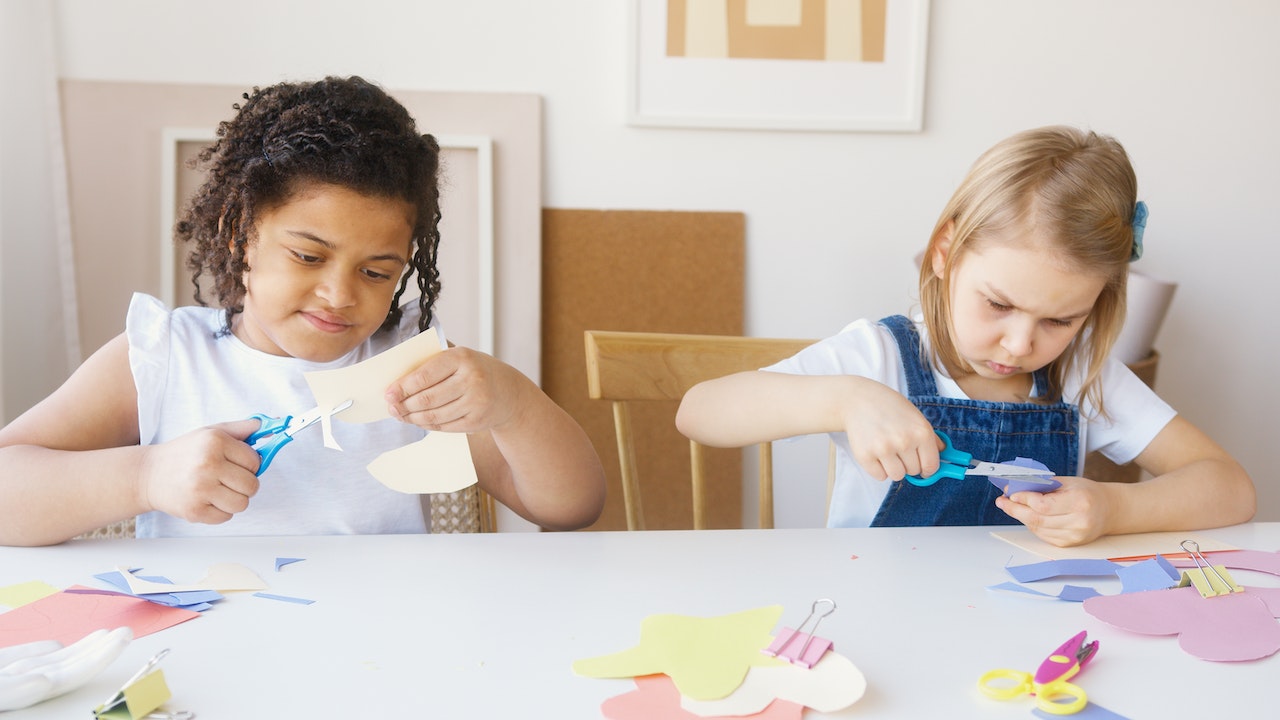 The Great British Education Debate: Is Online School Synonymous with Homeschooling? 1 features tkis 8 1