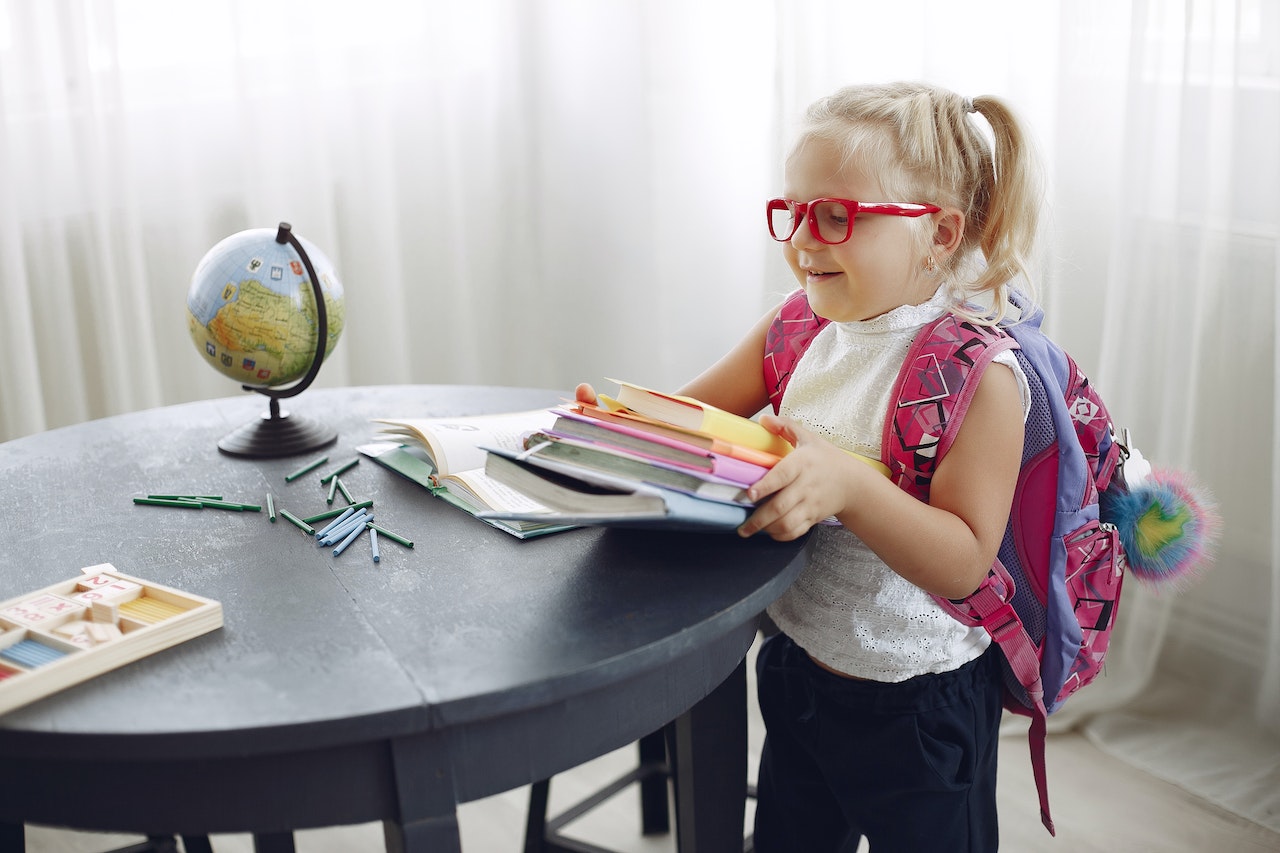 Nurturing Early Learning: Creating a High-Quality Preschool Homeschool Curriculum 1 Nurturing Early Learning: Creating a High-Quality Preschool Homeschool Curriculum