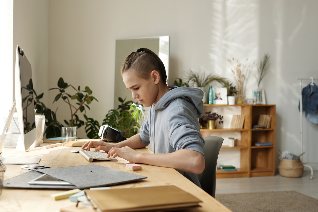 Exploring Home Education Resources in the UK: A Comprehensive Guide 1 Exploring Home Education Resources in the UK: A Comprehensive Guide