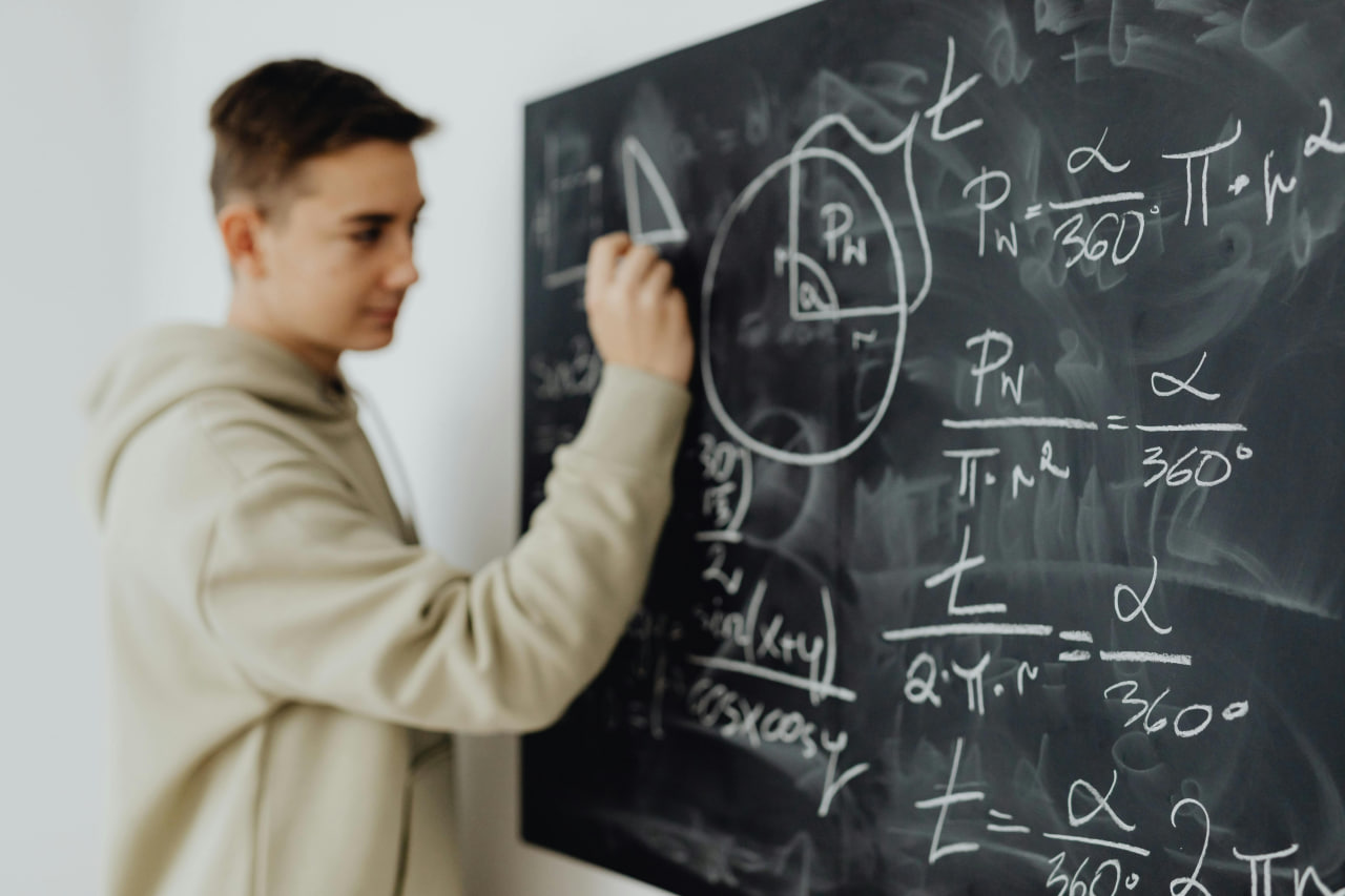 Secondary School Resources UK 1 photo 2025 07 02 18 48 30