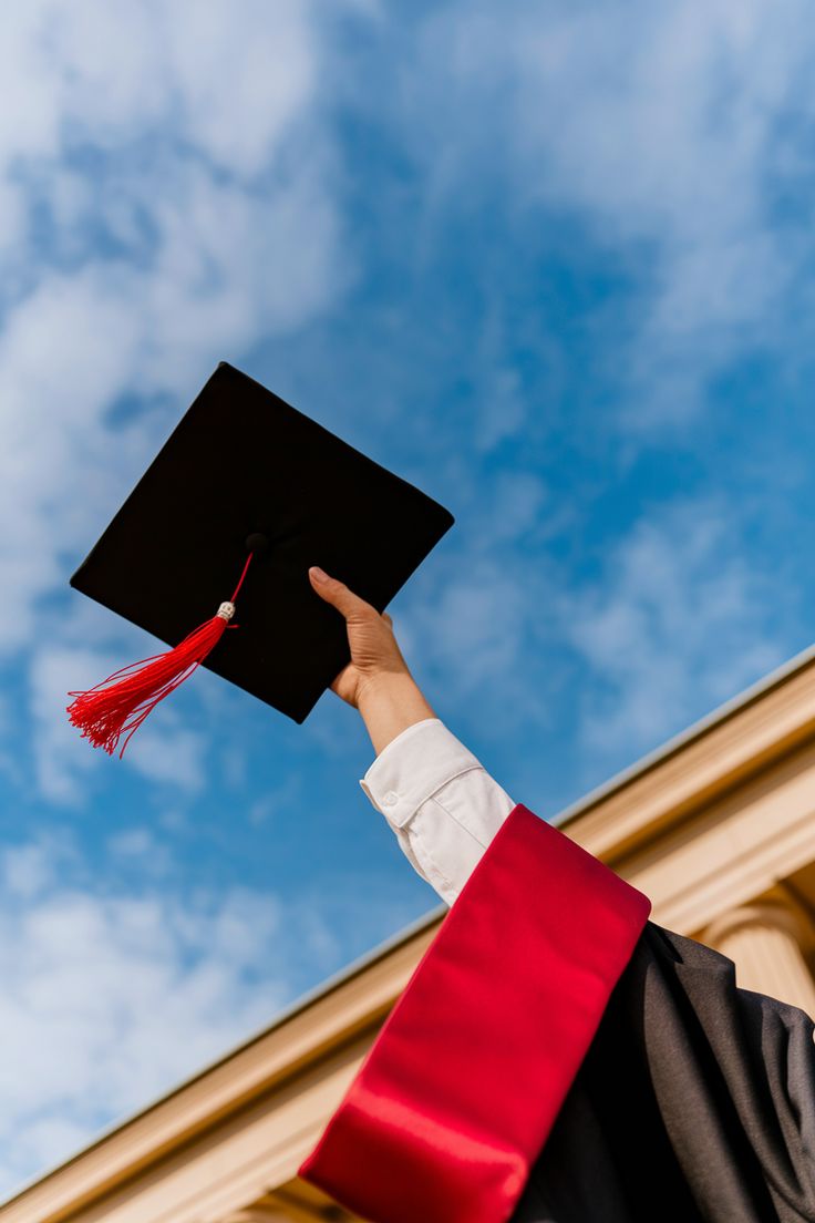 Secondary School Graduate, UK 1 Secondary School Graduate, UK