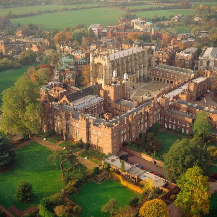 What is the best public school in the UK? 1 What is the best public school in the UK?