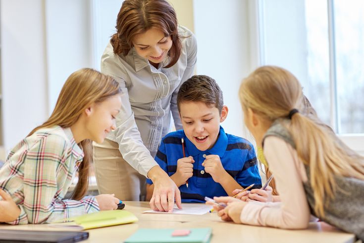 Apply for a Secondary School in the UK 1 Apply for a Secondary School in the UK