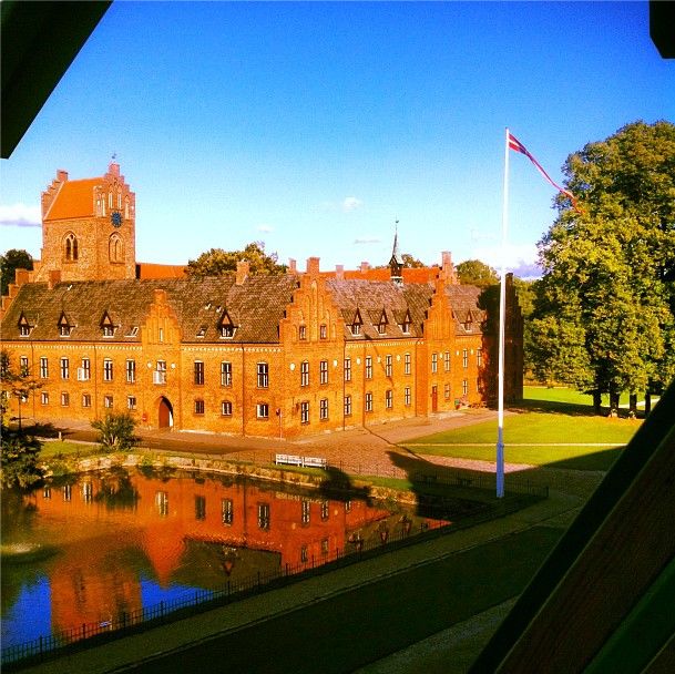 Boarding Schools in Denmark 1 Boarding Schools in Denmark