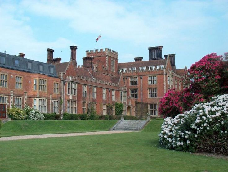How Many Schools In England 1 England Schools
